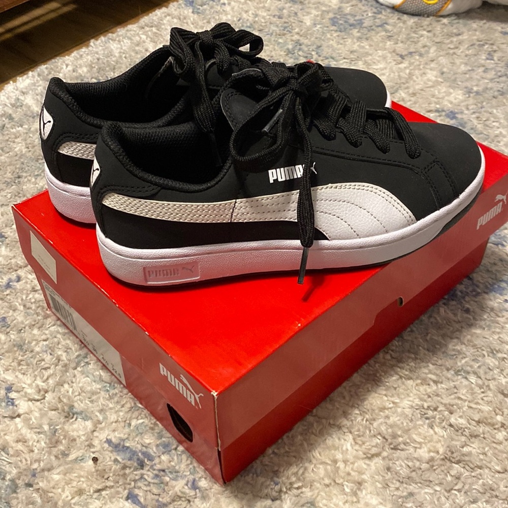 Puma sneakers